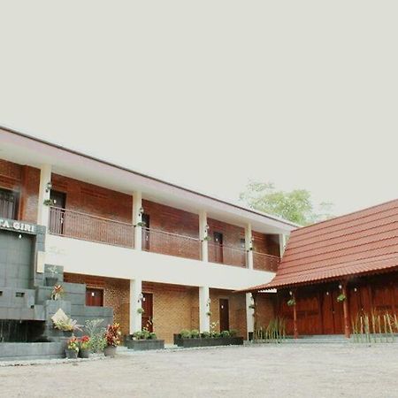Amerta Giri Guest House Wonosobo Zewnętrze zdjęcie
